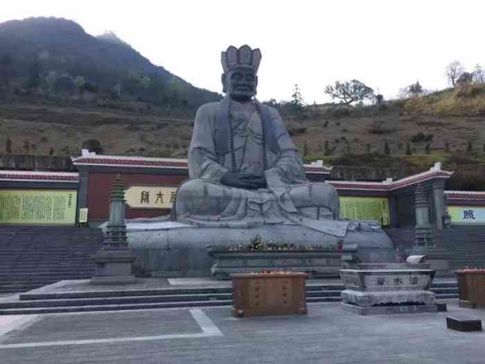 安溪清水岩-"安溪清水岩是个香火非常旺盛的胜地,每年