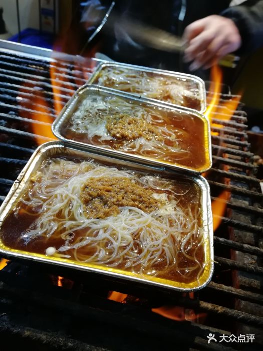 火爆烤粉丝图片