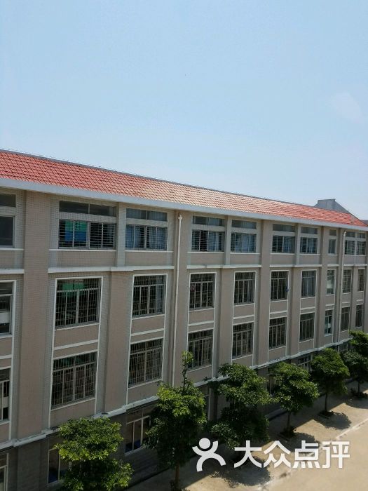 东山县西埔中学教学楼图片 - 第3张