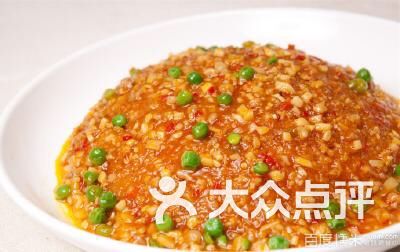 炒菜和刷菜味道杠杠的价格也很便宜特别是这个浇汁锅巴酸酸甜甜好好吃