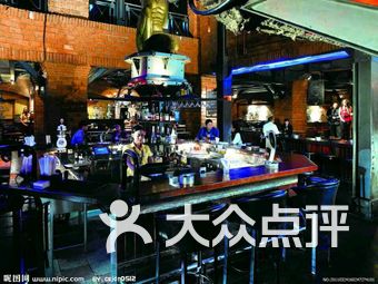 m2酒吧