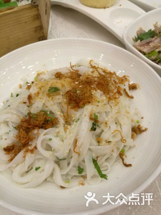 捞河粉
