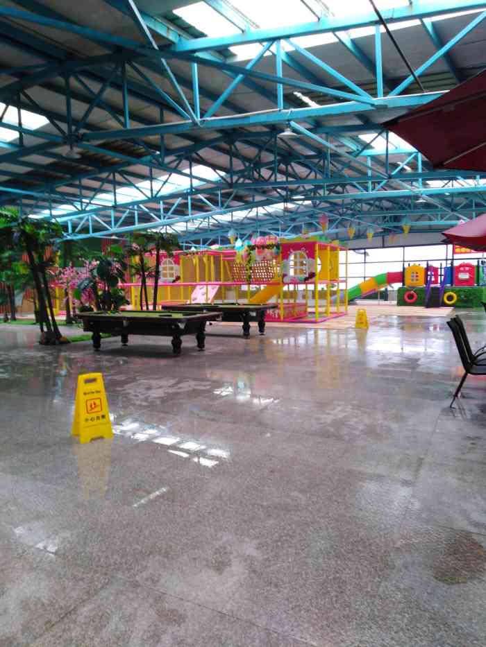 马金休闲山庄应该是抚顺市最好的休闲山庄了 设施齐全 菜品口感好