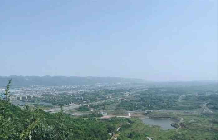 寨山坪公园-"寨山坪森林公园,位于沙坪坝区西永永盛路