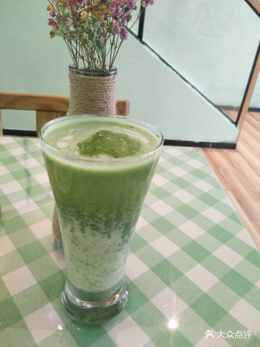 乐活抹茶牛乳茶图片