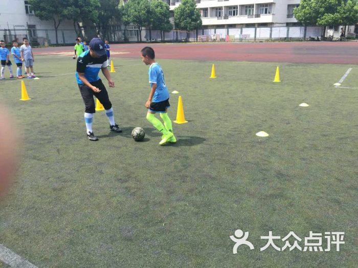 刘军足球训练营-图片-上海运动健身