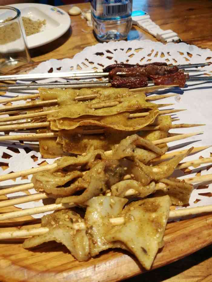 江城老胖串店(十一中店)-"喝啤酒.吃烤串就到江城老胖