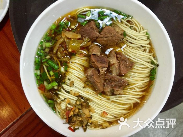 原汤肉丝面