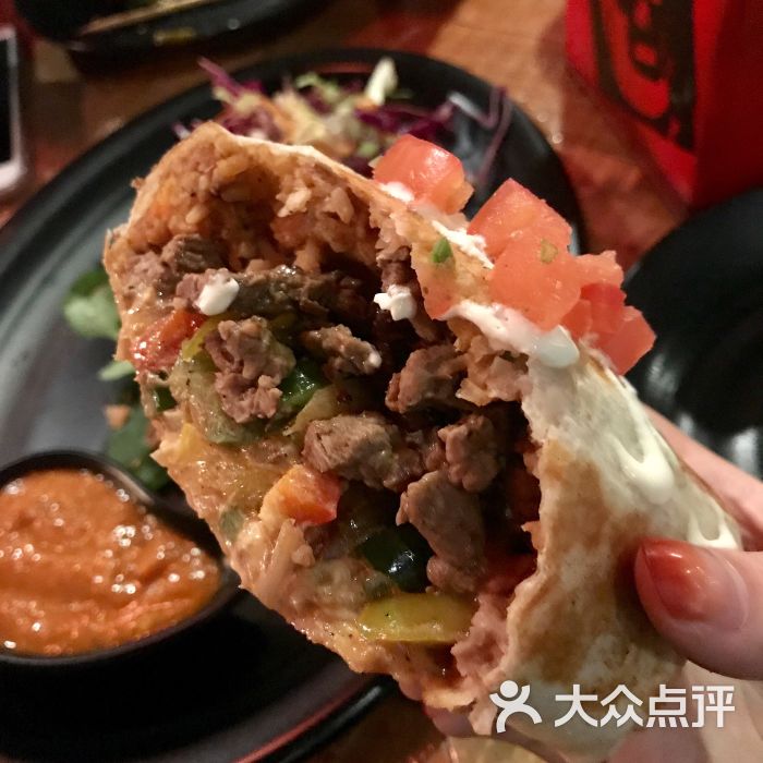 el luchador-摔跤手墨西哥餐厅芝士牛肉卷饼图片 - 第5张