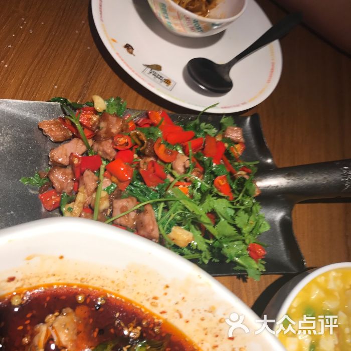 吃个铲铲