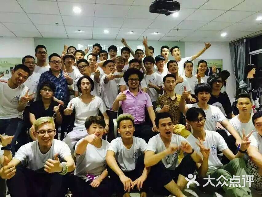 上海托尼盖美发学校