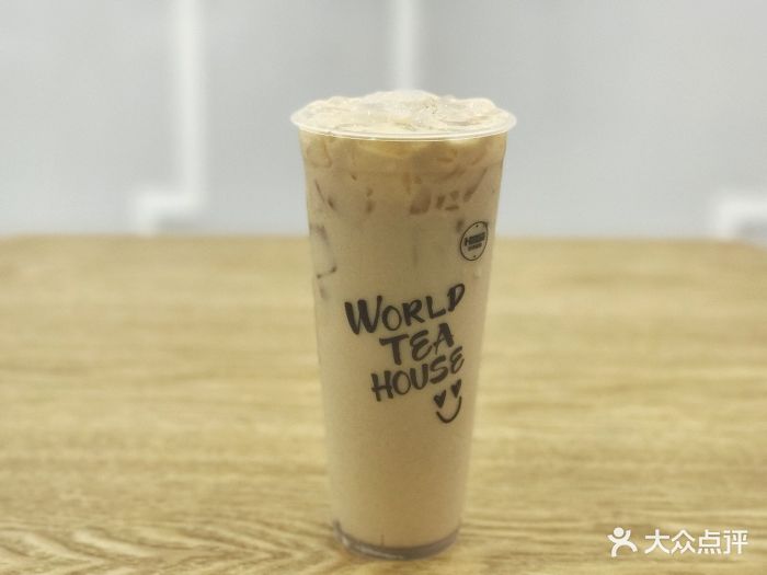 世界茶饮椰果奶茶图片