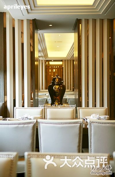 华西村人均收入_指福门 人均