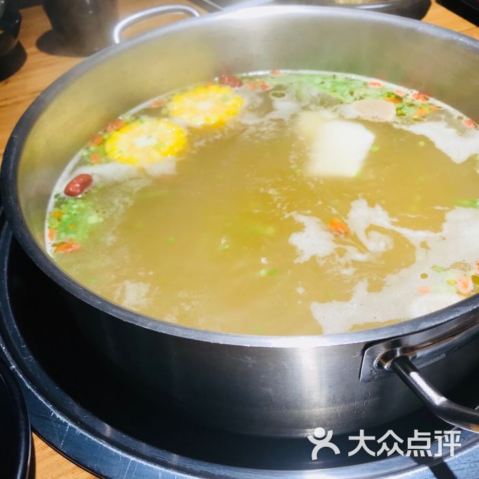 轩记潮汕牛肉火锅(新北店)招牌牛骨清汤锅图片 - 第3张