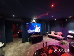 潮派法式轻奢主题高端聚会轰趴馆江汉路世纪江尚店