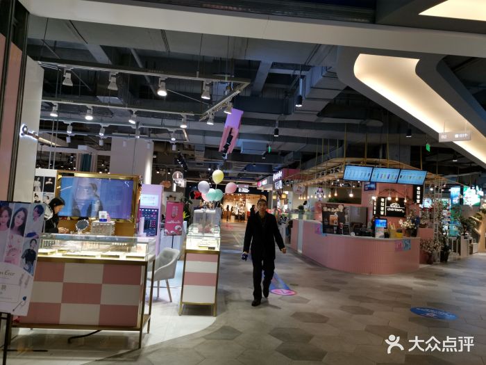momopark购物中心图片