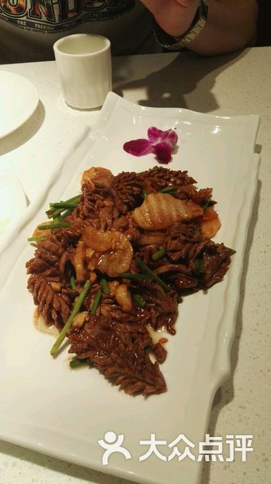 闫府私房菜(恒隆广场店)图片 - 第1张