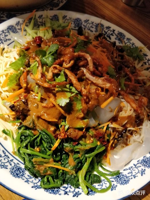 这家店在贵阳街三角地东一条712号,在宽城.-