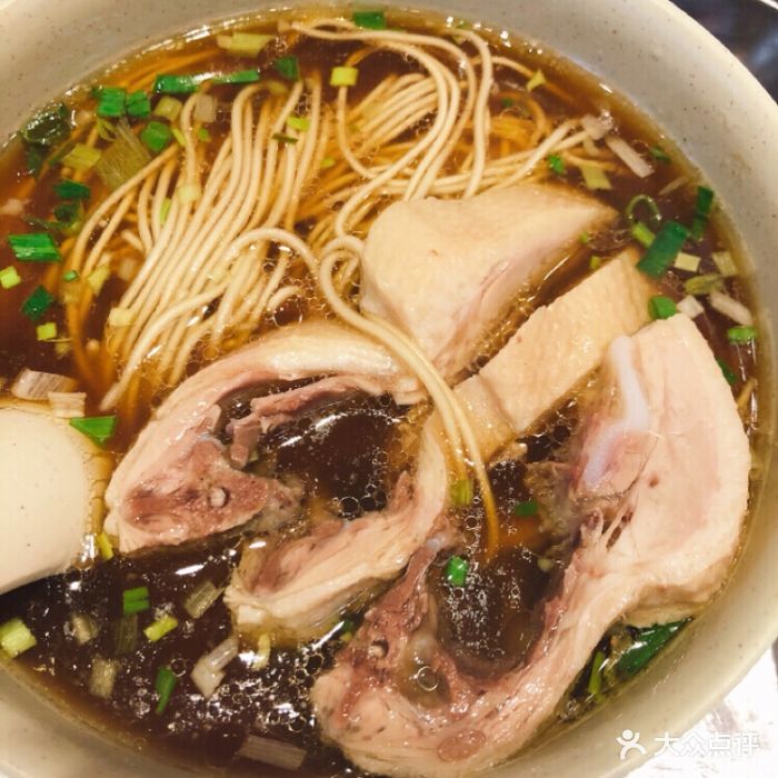 伟记奥面馆(白塔东路店)特色卤鸭面图片