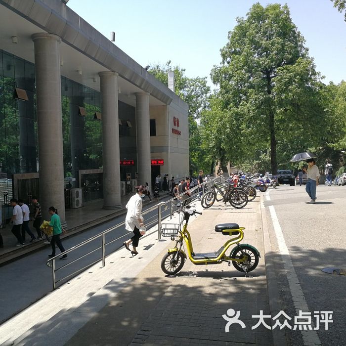 武汉理工大学西院恬园食堂