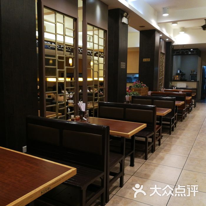圆门干面馆