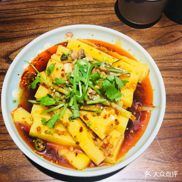 云尊府石锅鱼云南菜(王府井店)豌豆粉图片 - 第27张