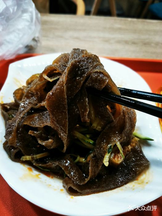 张云静黑米擀面皮图片 - 第7张