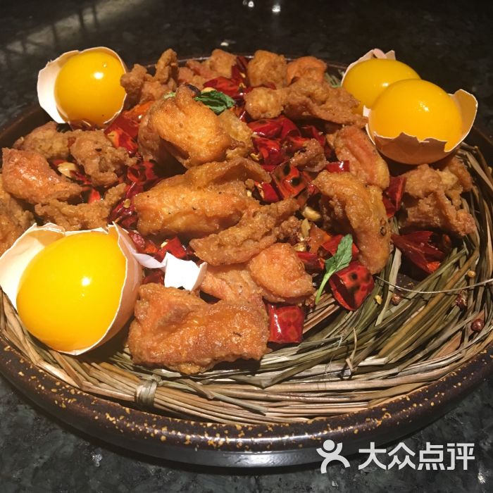 宴遇(晶品店)-辣子鸡配芒果蛋黄图片