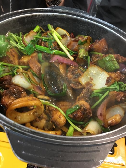 香辣海鲜鸡煲