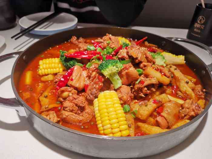 苗师兄鲜炒鸡(绿地新都会店)
