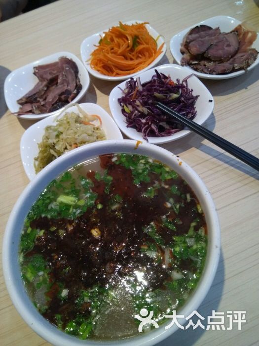 君乐牛肉面(一只船中街店-牛肉跟小菜图片-兰州美食-大众点评网