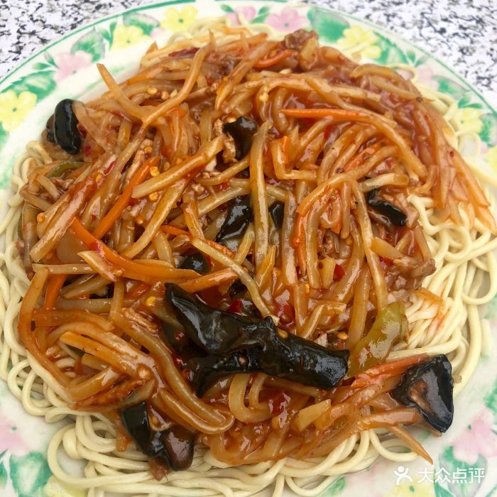 鱼香肉丝炒面