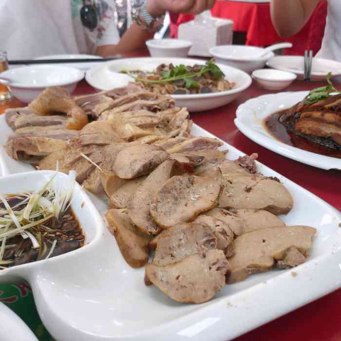 漳浦油不腻填鸭饭店-"漳浦填鸭套餐饭,感觉味道还行吧