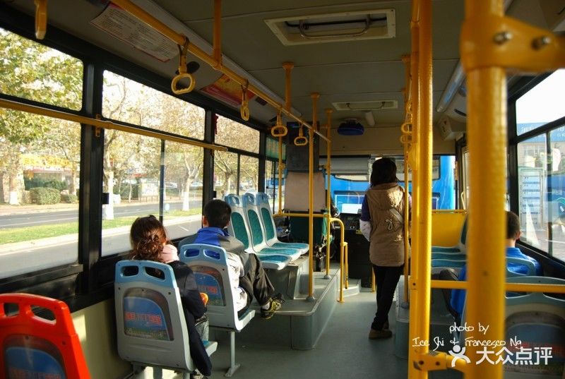 公交车(304路)车内一角图片 - 第10张