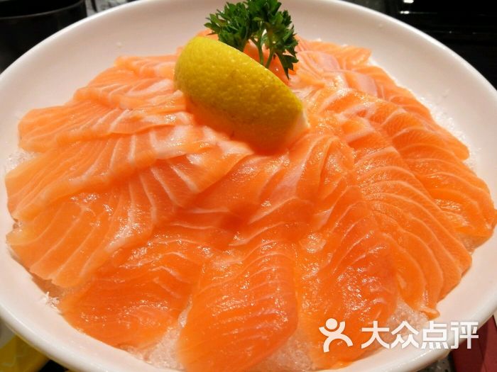 大满足三文鱼刺身
