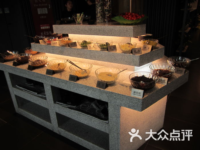 调料水果自助台