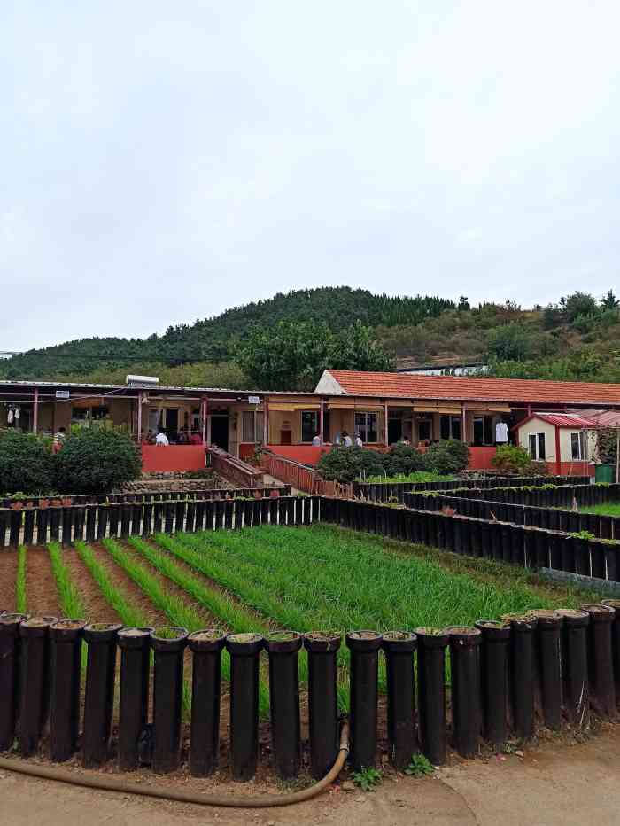 明秀园山庄-"明秀园山庄位于崂山樱桃之乡北宅周哥庄