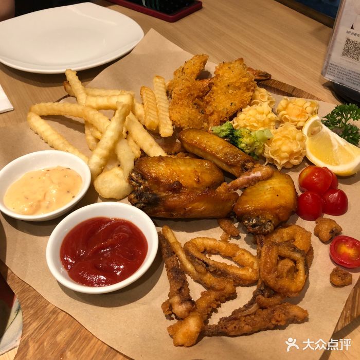 必胜客(五福天虹店)人气满满超值小吃拼盘图片 - 第214张