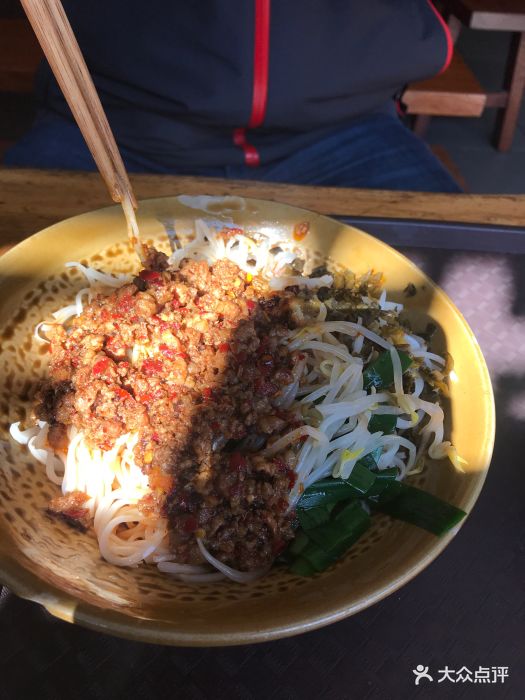 老街饵丝图片