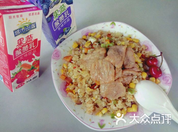 里脊肉炒饭