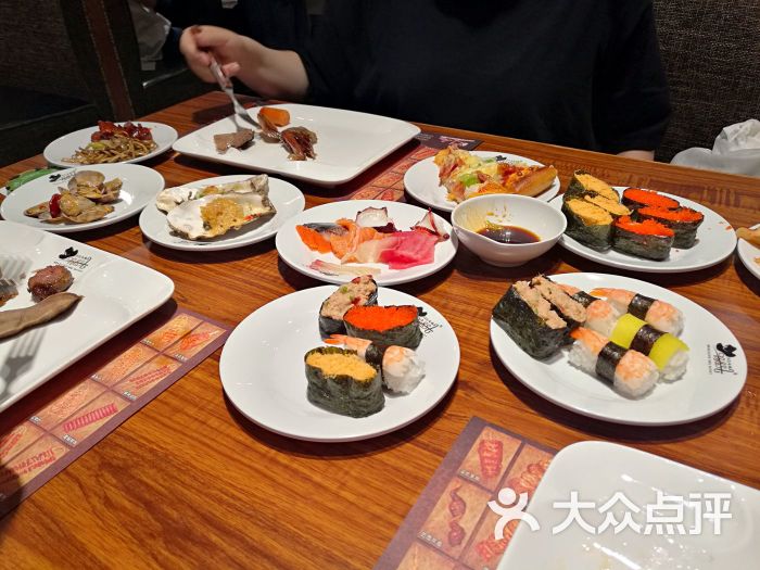 汉巴味德自助餐厅的点评
