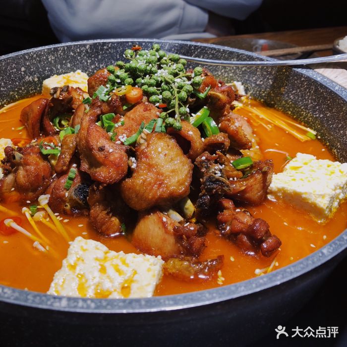 白总管藤椒豆花鸡(建业凯旋店)图片