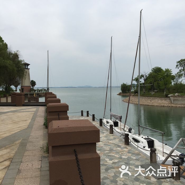 梁子湖高尔夫半岛假日酒店
