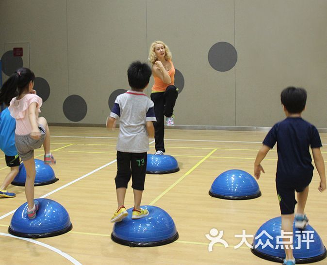 儿童体适能sui'ji课堂