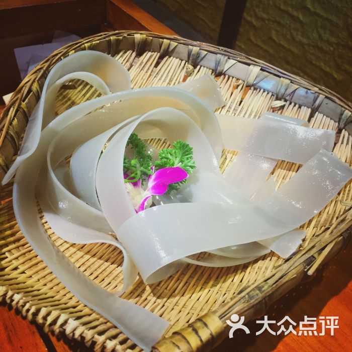 古炉火锅-老成都(白杨路店)正宗空运筲箕宽粉图片 第2张