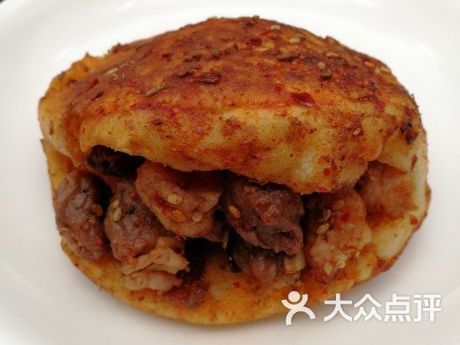 小饼夹串羊肉小饼图片-北京小吃快餐-大众点评网