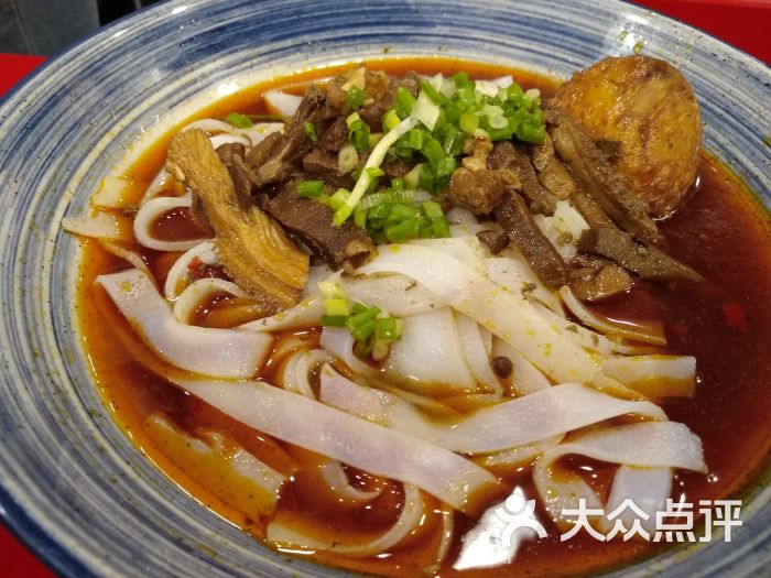 伏牛堂湖南牛肉米粉(枫蓝国际购物中心店)红烧牛肉扁粉图片 第97张