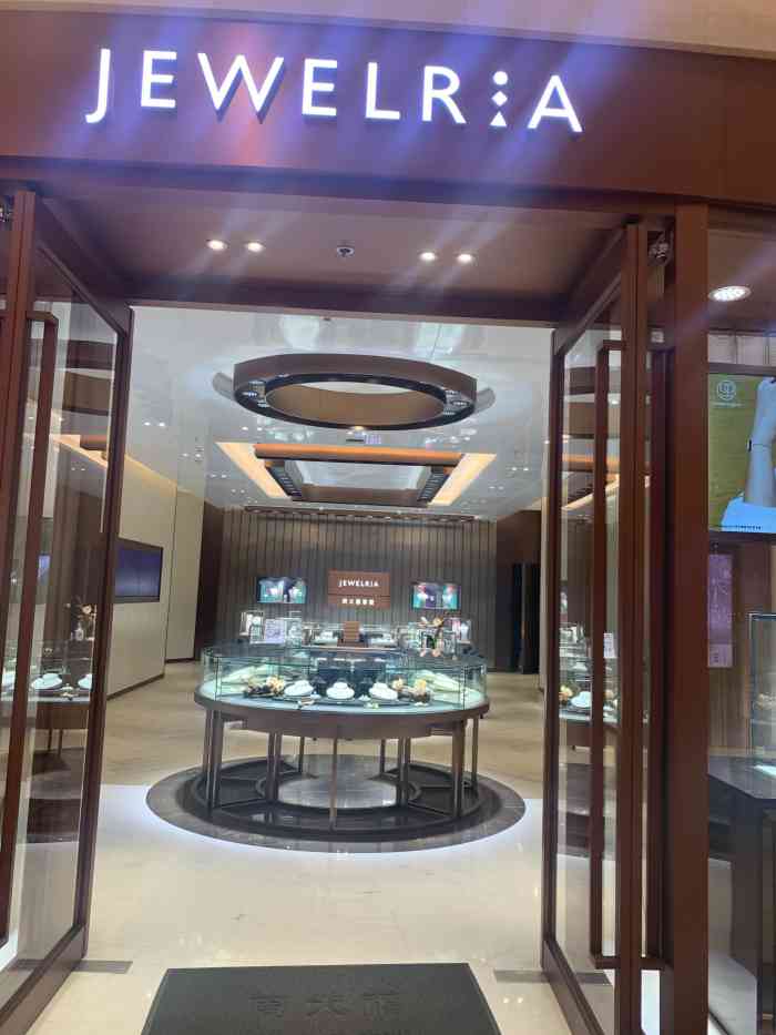 周大福荟馆jewelria珠宝k11店