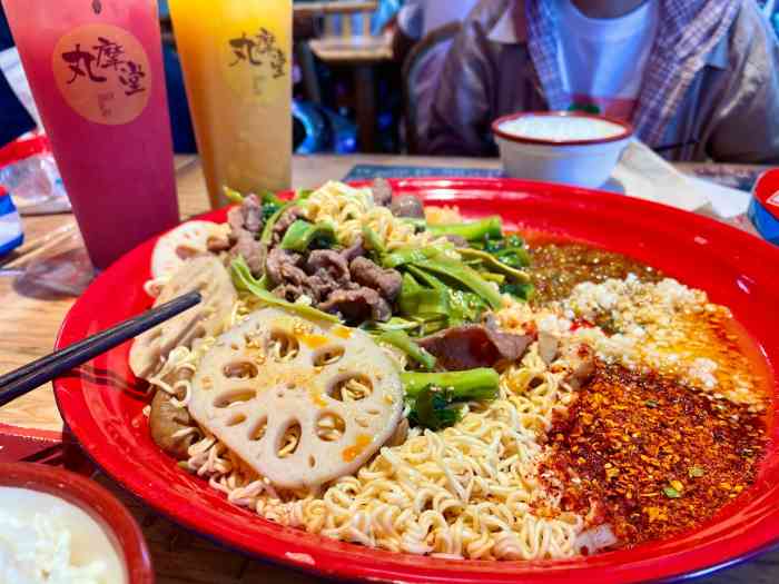 海椒市落舌·麻辣烫冒菜(建设路第五大道直营店)