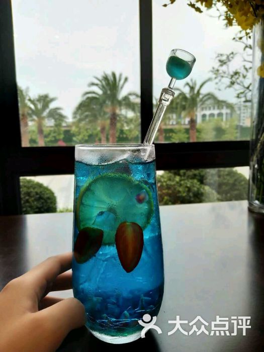 蓝柑莫吉托